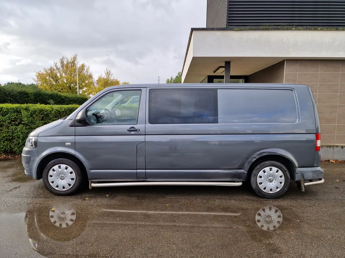 Volkswagen T5 Transporter Dubbele cabine 5zit Airco *veel schade* Gris - 2