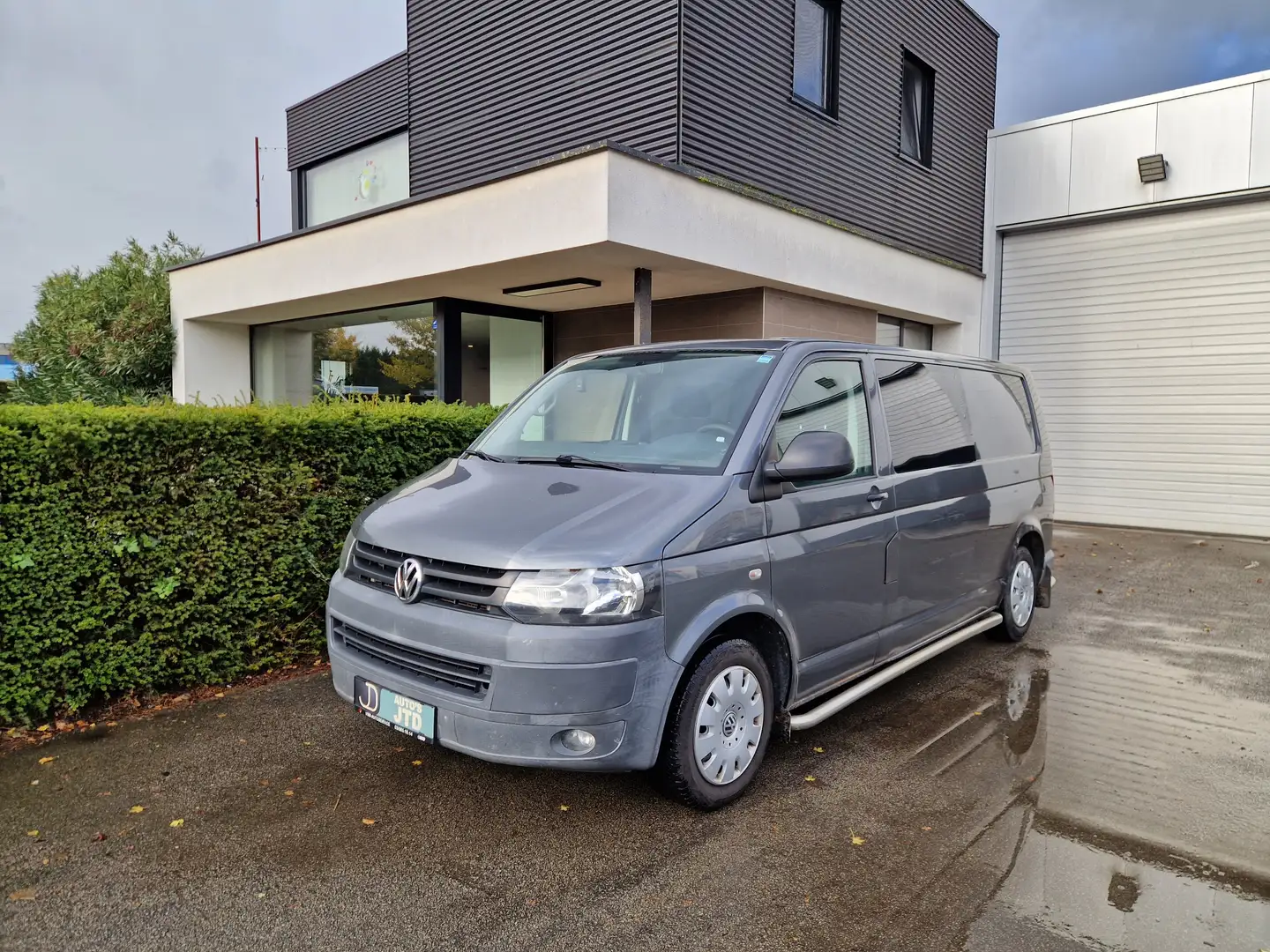 Volkswagen T5 Transporter Dubbele cabine 5zit Airco *veel schade* Gris - 1