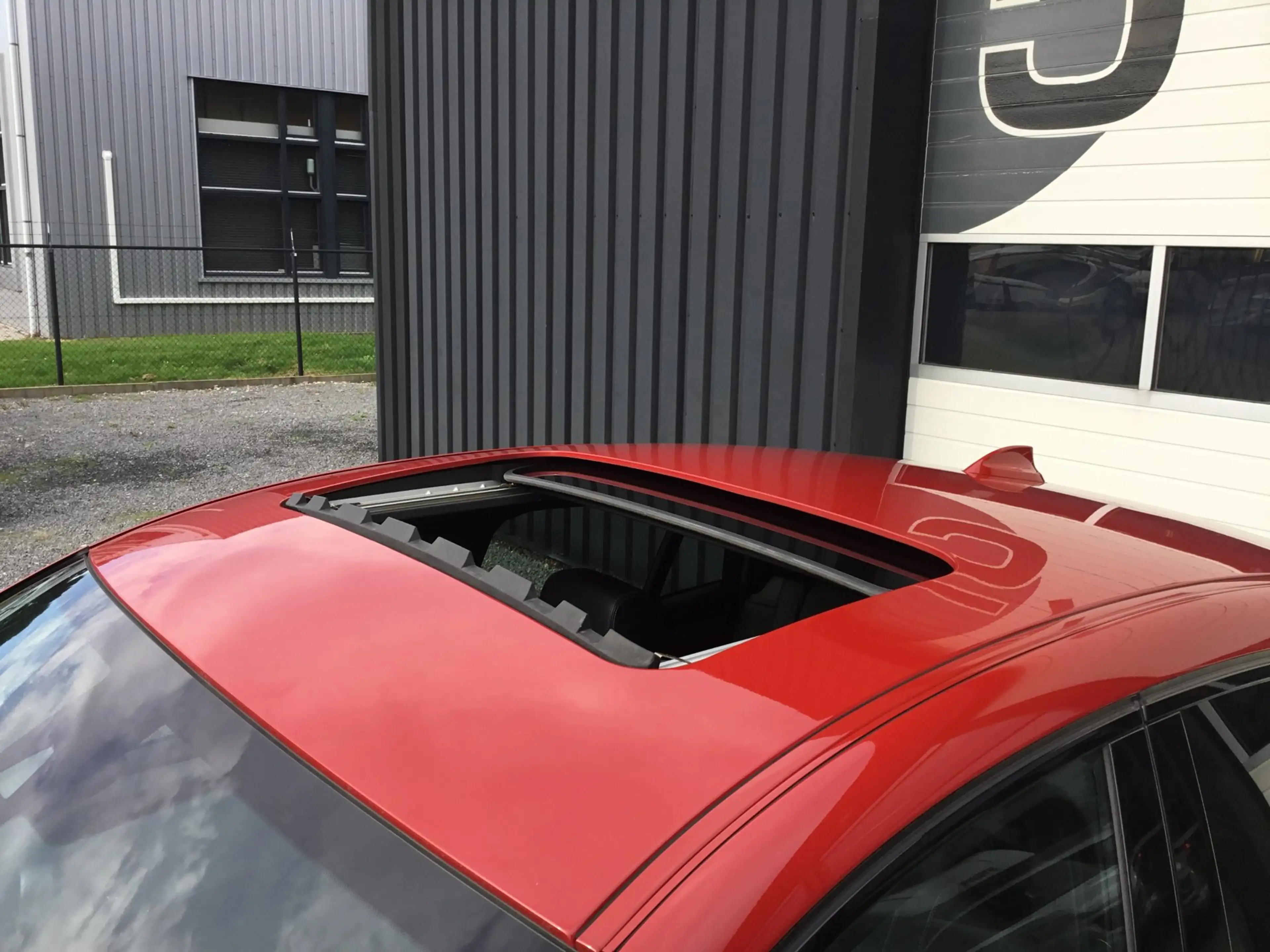 BMW X4 M40i High Executive — photo 7