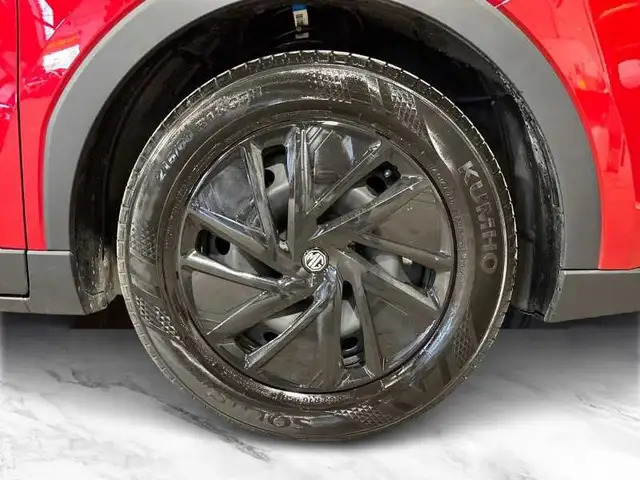 MG ZS view 8