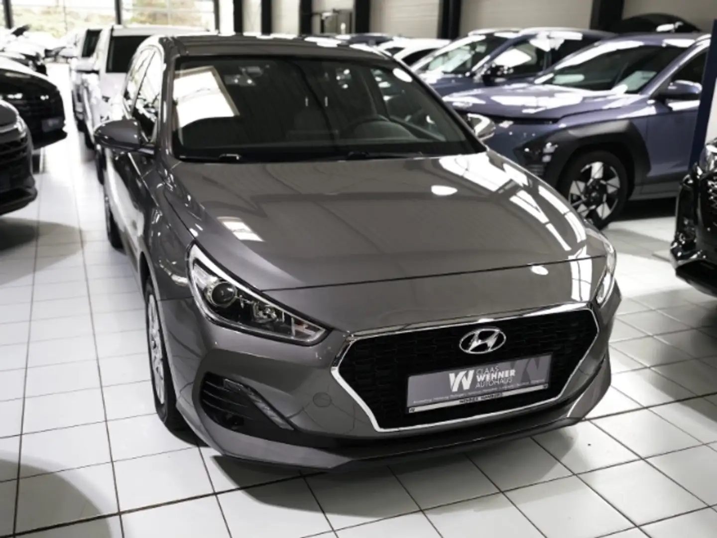 Hyundai i30 HYUNDAI I 30 New Kombi MJ20 1.4 Benzin M/T Sonderk Gris - 2