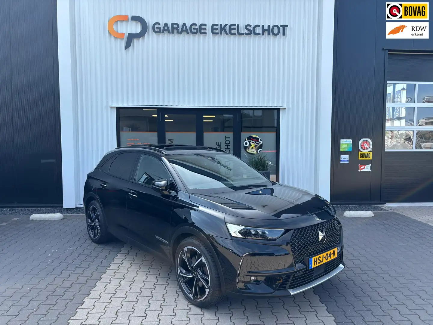 DS Automobiles DS 7 Crossback E-Tense 4x4 Louvre 300PK Nightvision/VOL Zwart - 1