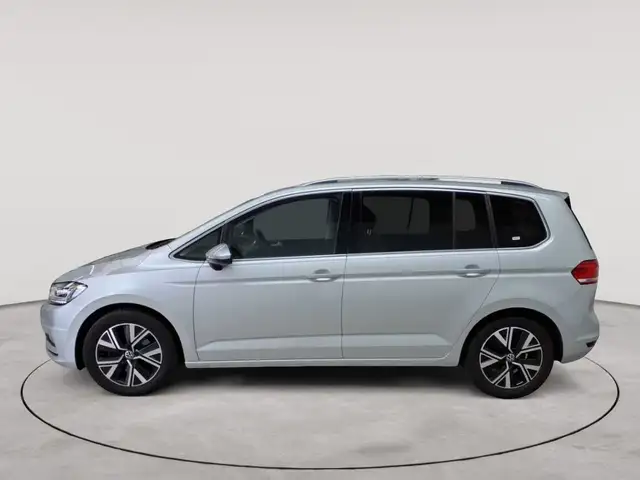 Volkswagen Touran view 6