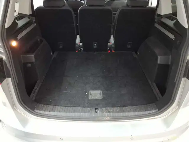 Volkswagen Touran view 15
