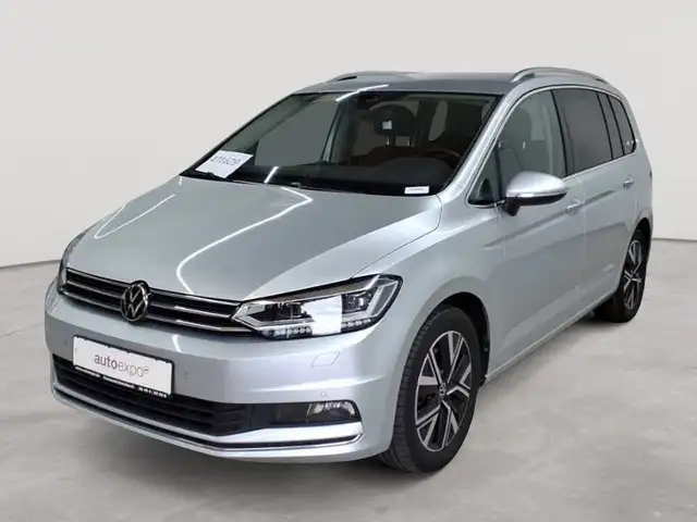 Volkswagen Touran view 2