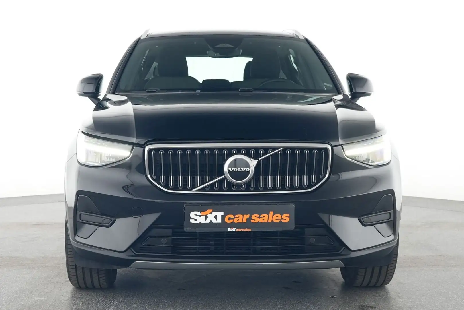 Volvo XC40 B3 Plus Dark|NAV|SHZG|PDC+RFK|el.Sitze|18" Schwarz - 2