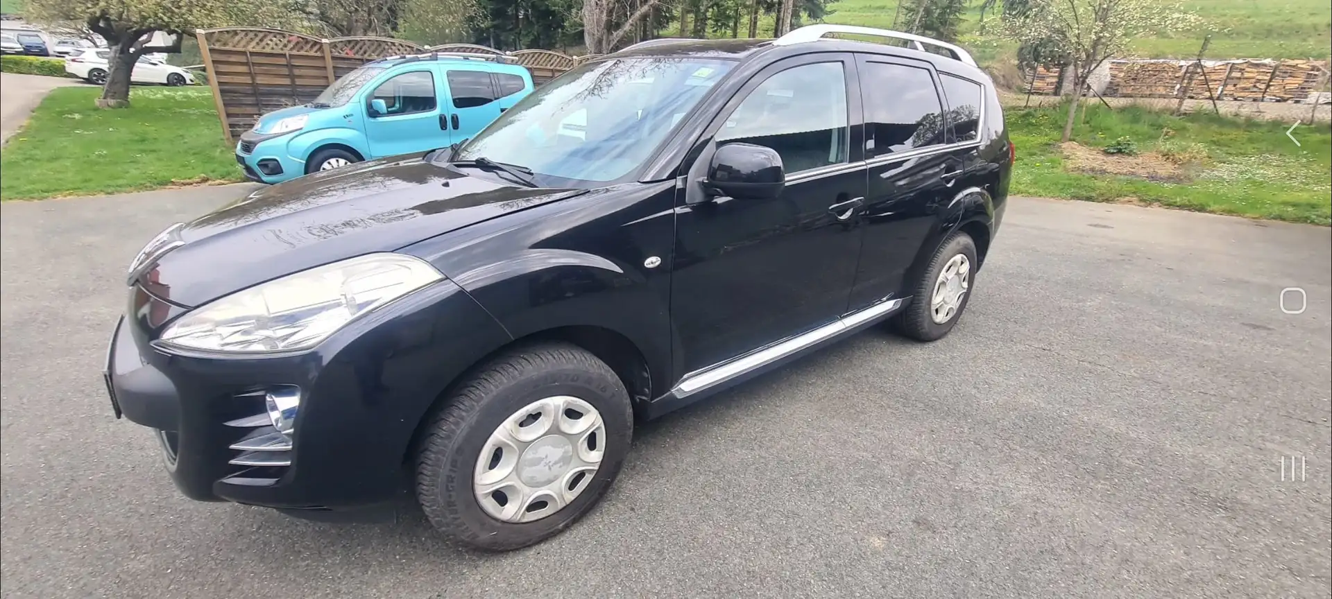Peugeot 4007 Platinum 7 Sitz Allrad Schwarz - 2