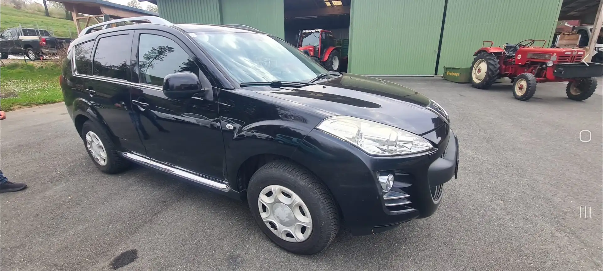 Peugeot 4007 Platinum 7 Sitz Allrad Schwarz - 1