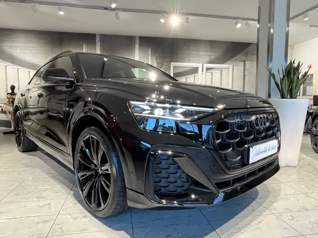 Audi Q8 50 3.0 tdi mhev quattro-S LINE-23"- TETTO-MY26!