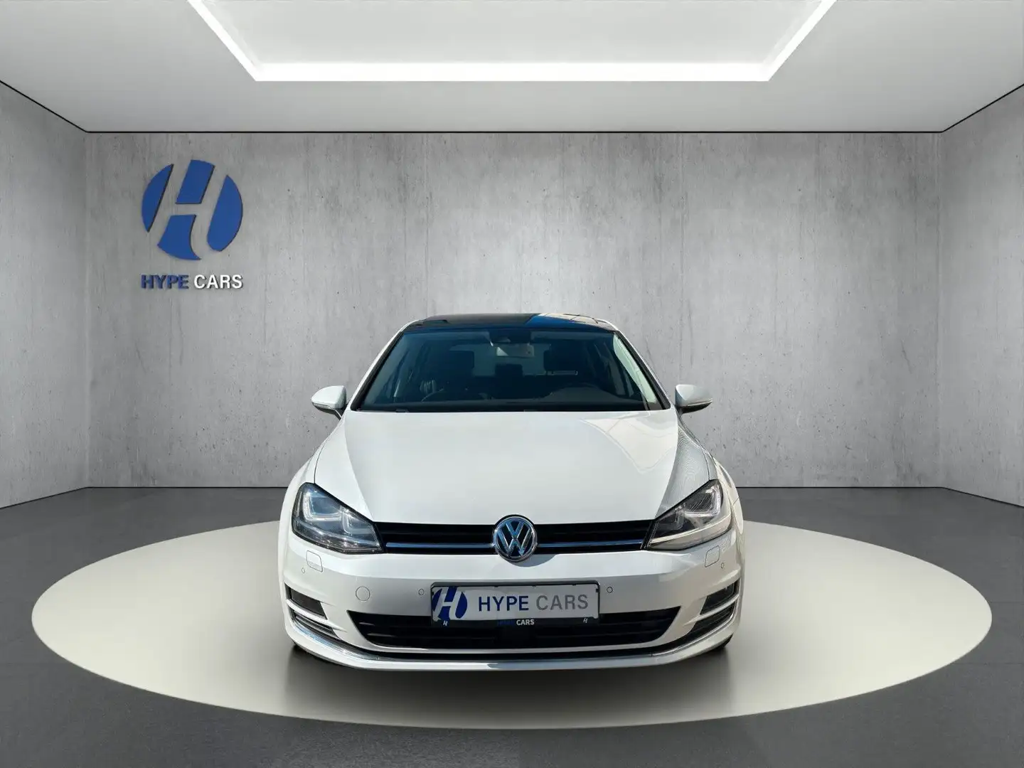 Volkswagen Golf 1,4 TSI DSG Highl LED Pano Navi RFK StHzg Blanc - 2