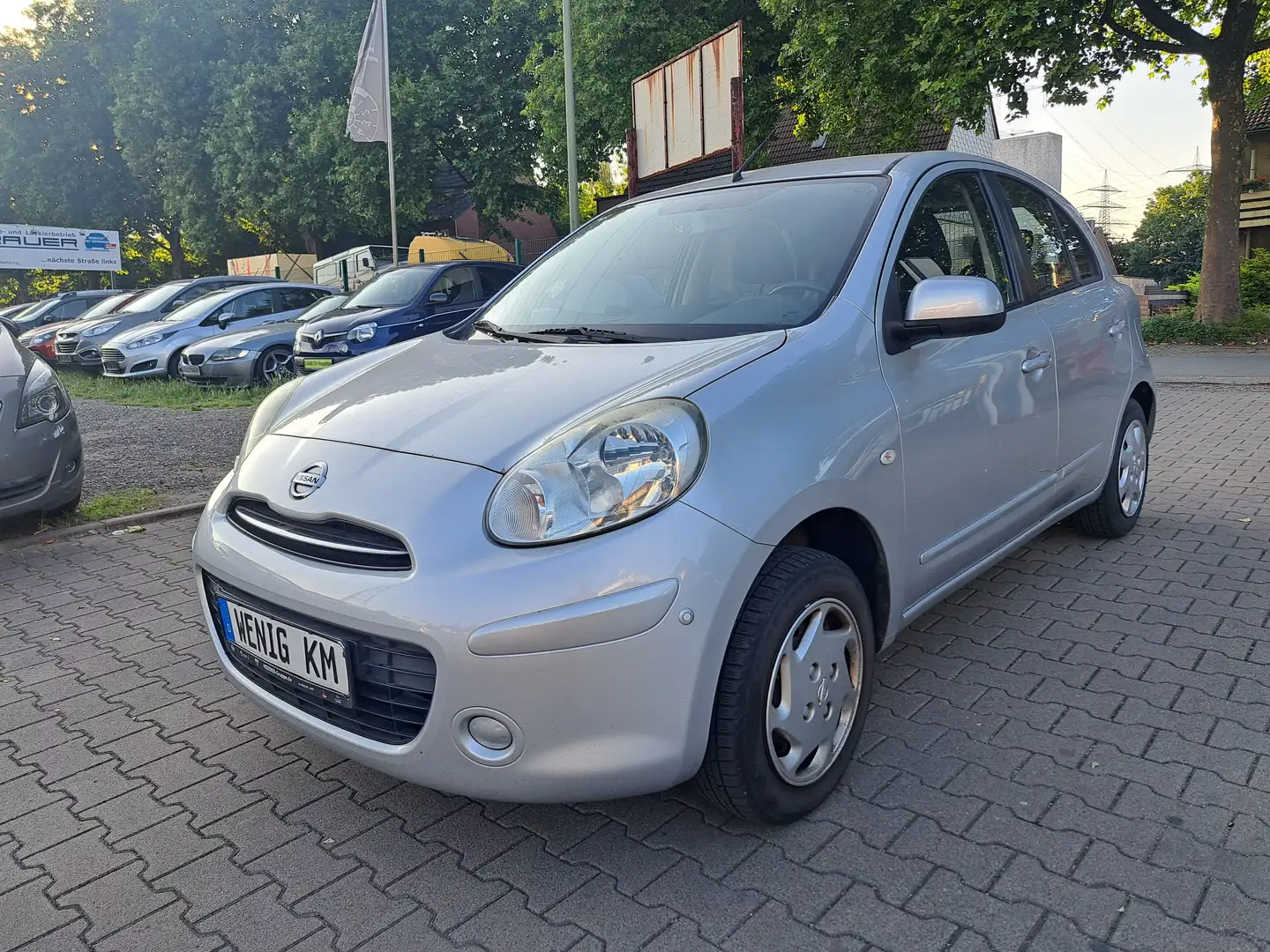 Nissan Micra 1.2 Tekna Silber - 2