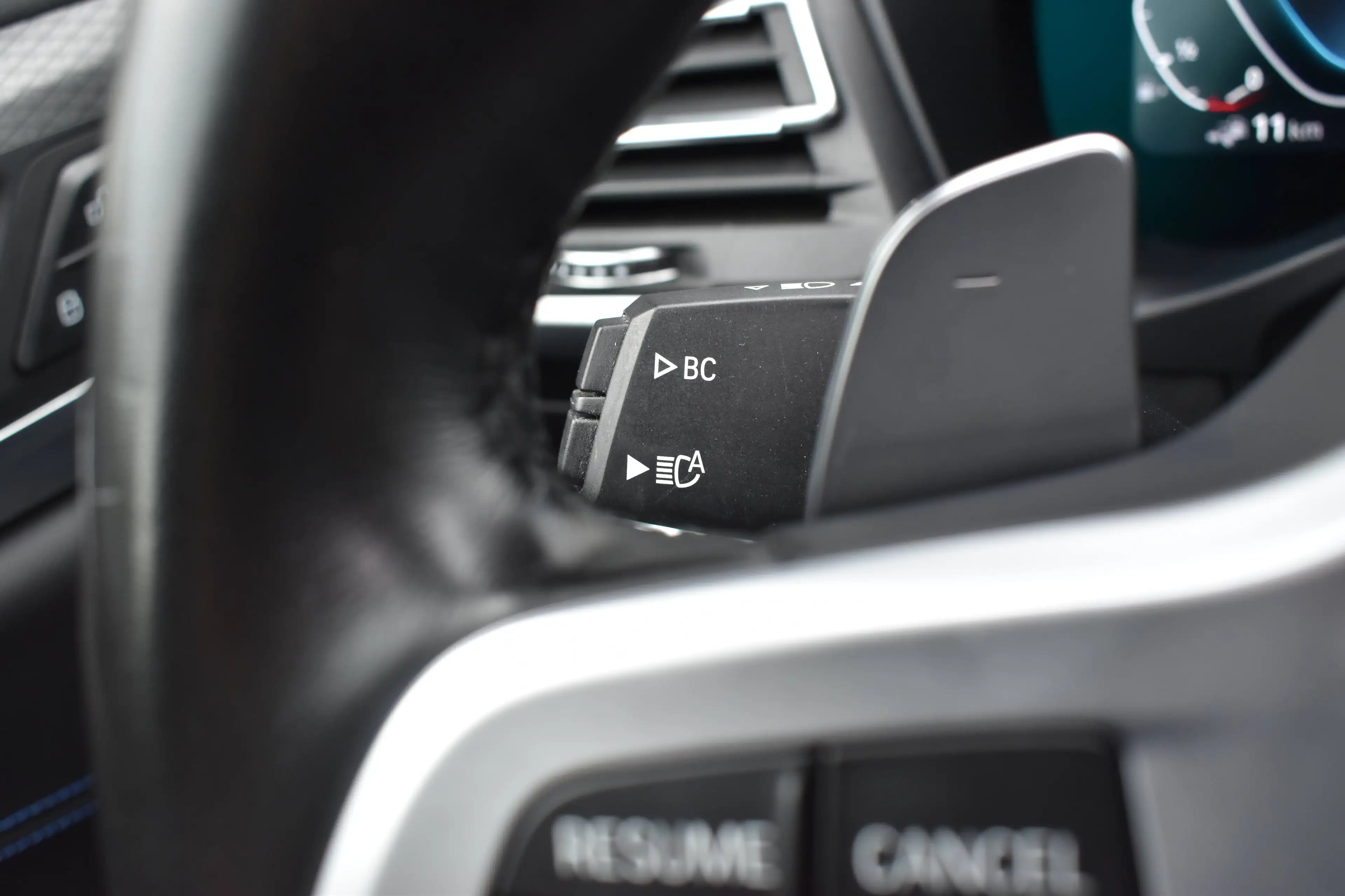 BMW X3 PHEV xDrive30e Pack M *Pano* Black/Pearl White — photo 6
