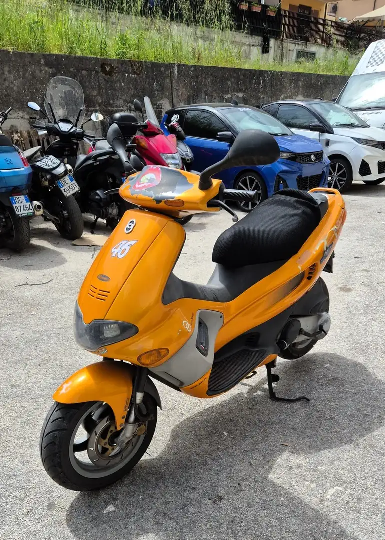 Gilera Runner 50 2T Orange - 2