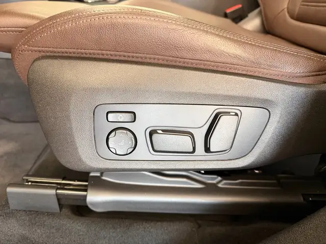 BMW X3 view 6