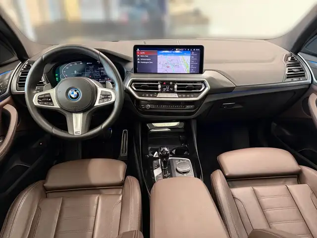 BMW X3 view 9