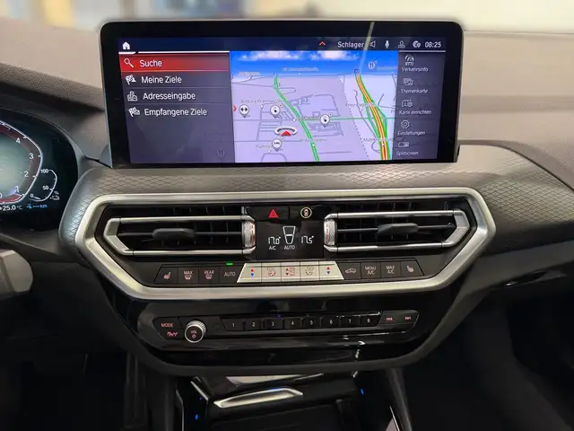 BMW X3 view 5