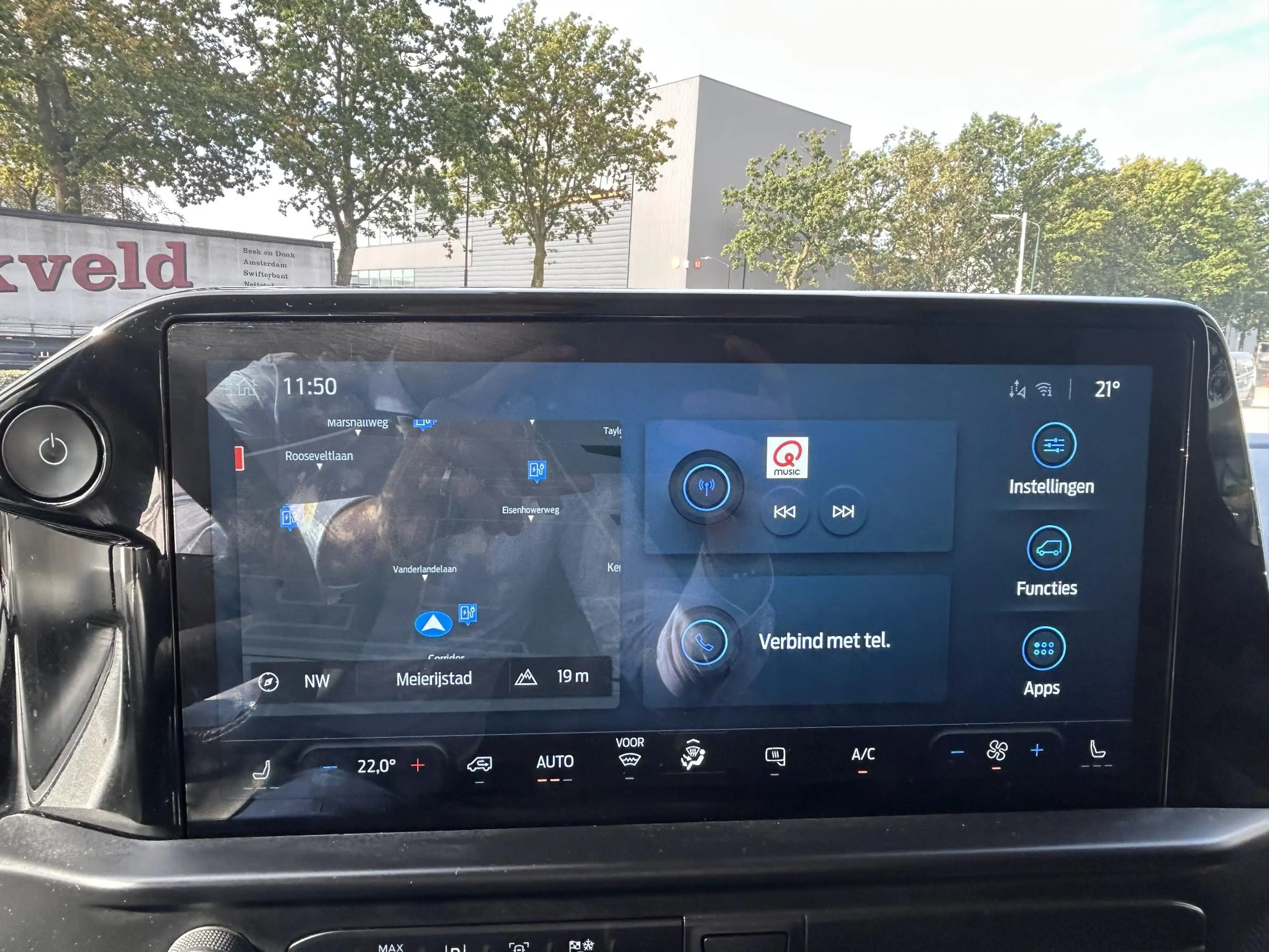 Ford E-Transit Cust. 320 L2H1 Limited 65 kWh — photo 14