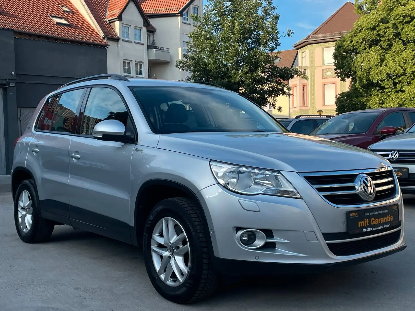Volkswagen Tiguan Freestyle BMT *2.HAND*AHK*NAVI*PDC*SHZ* Zilver - 2