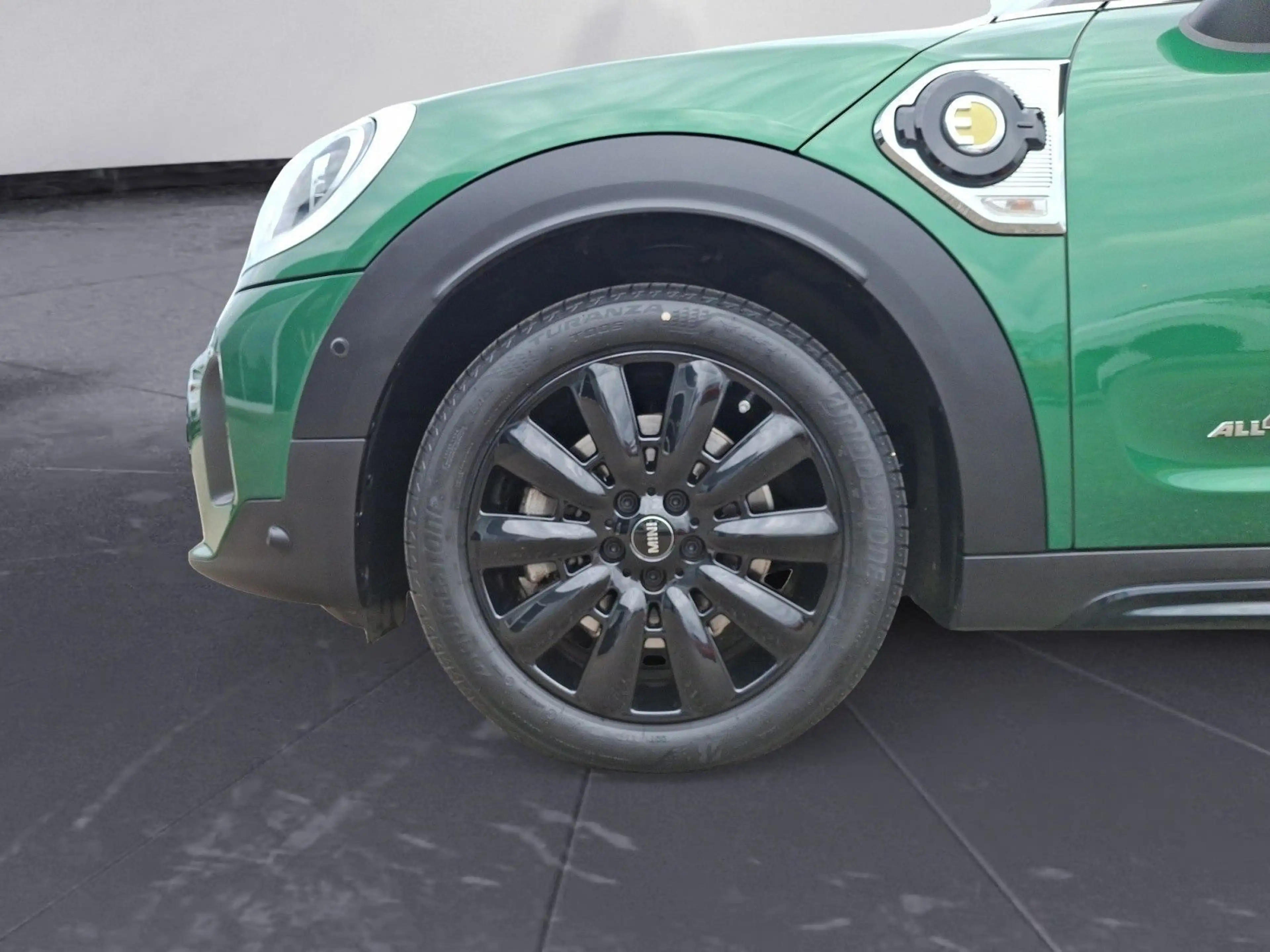 MINI Cooper SE Countryman Countryman SE ALL4 Classic Trim Head-Up Harman K — photo 8