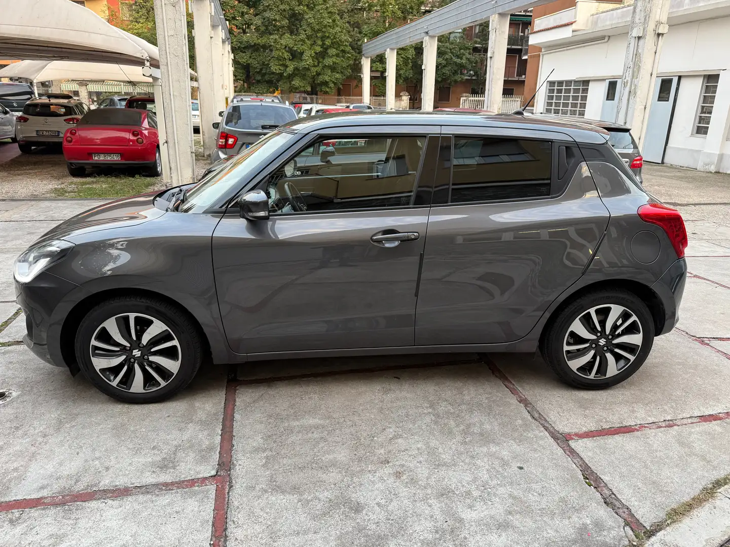 Suzuki Swift Swift VI 2017 1.2h Top 2wd IBRIDO Grigio - 2