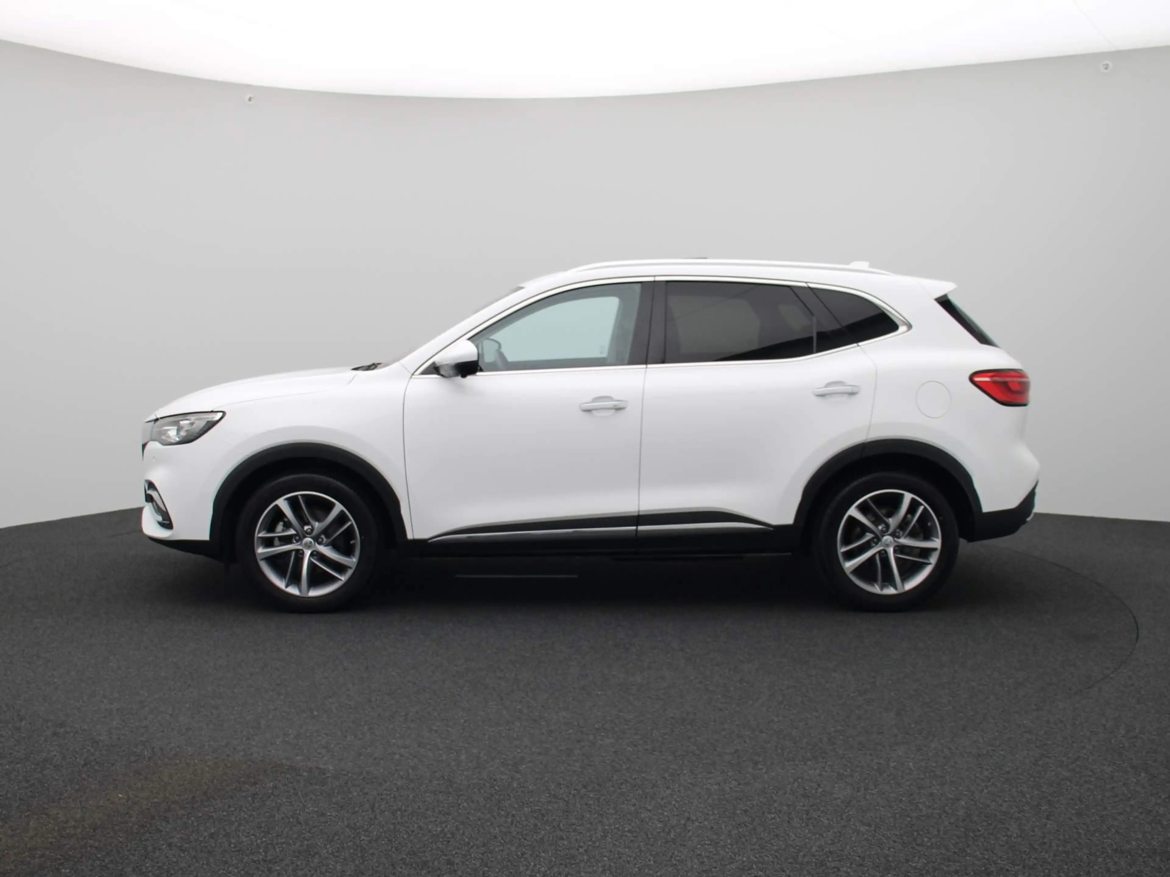 MG EHS 1.5 TGDI PHEV Aut. Luxury | Panoramadak | Navi | L — photo 5