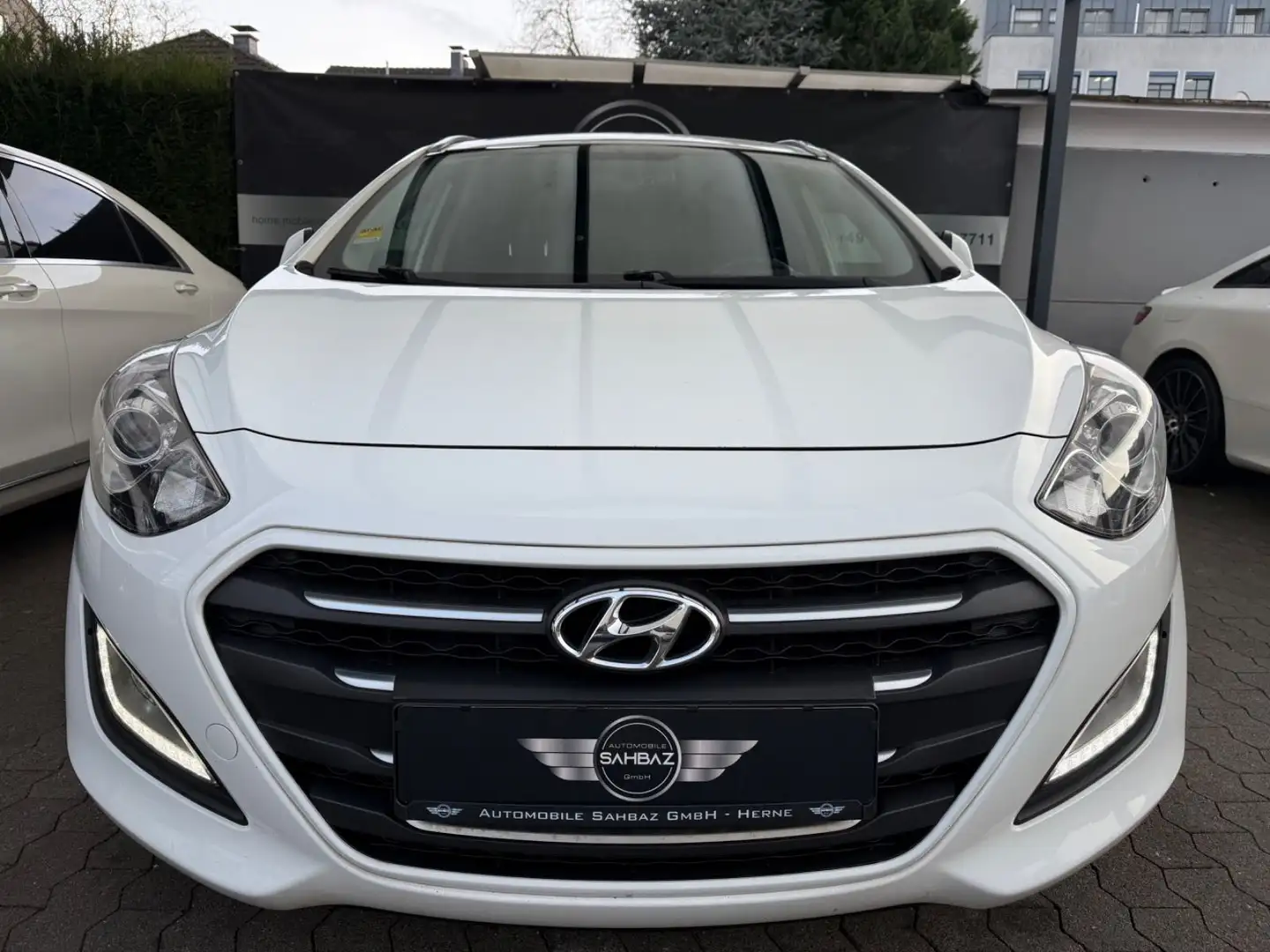 Hyundai i30 cw blue *2.HAND*NAVI*KAMERA*SITZH*PDC*BLUET Blanc - 2