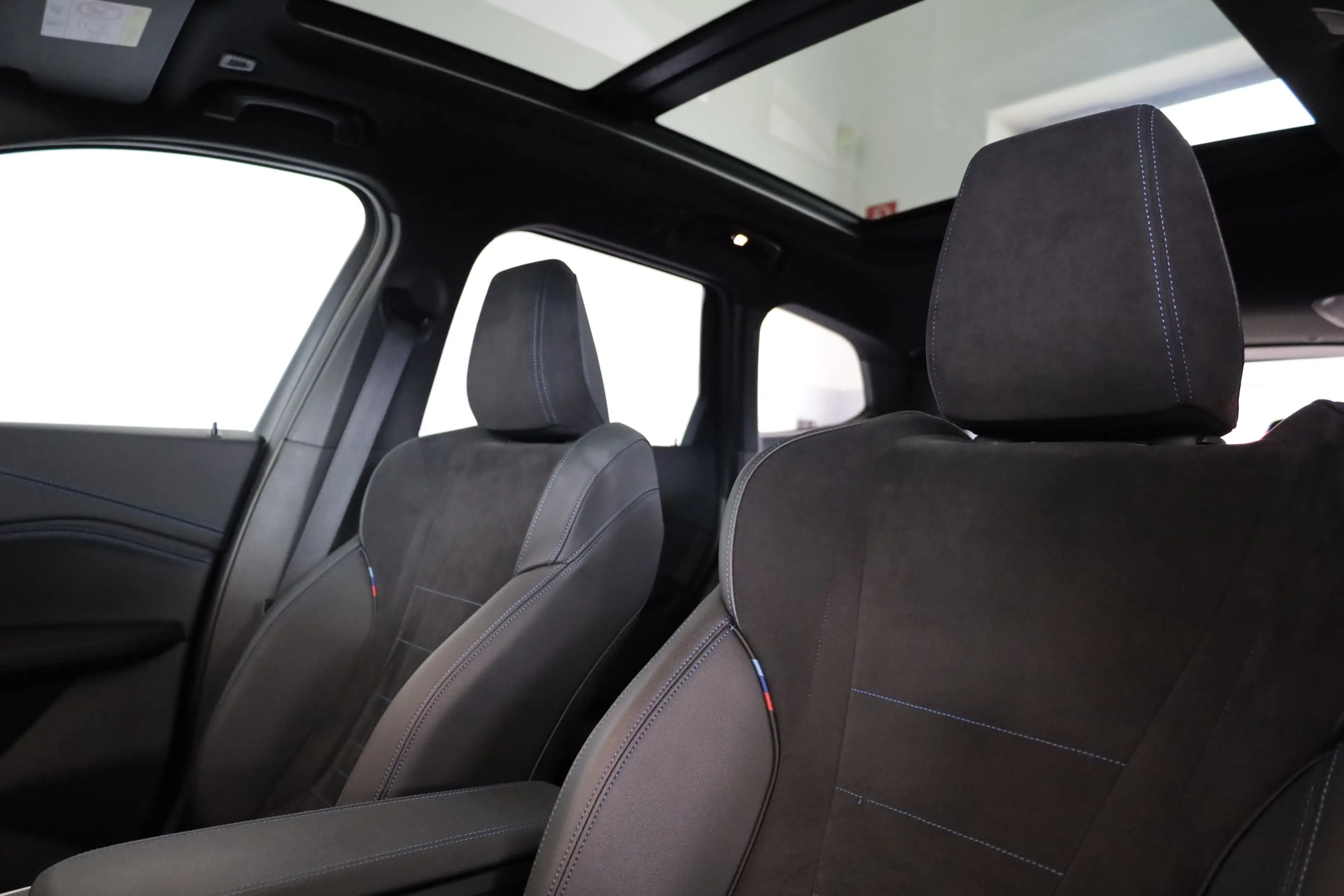 BMW X1 xDrive23d 48V  M Sportpaket Head-Up DAB — photo 6