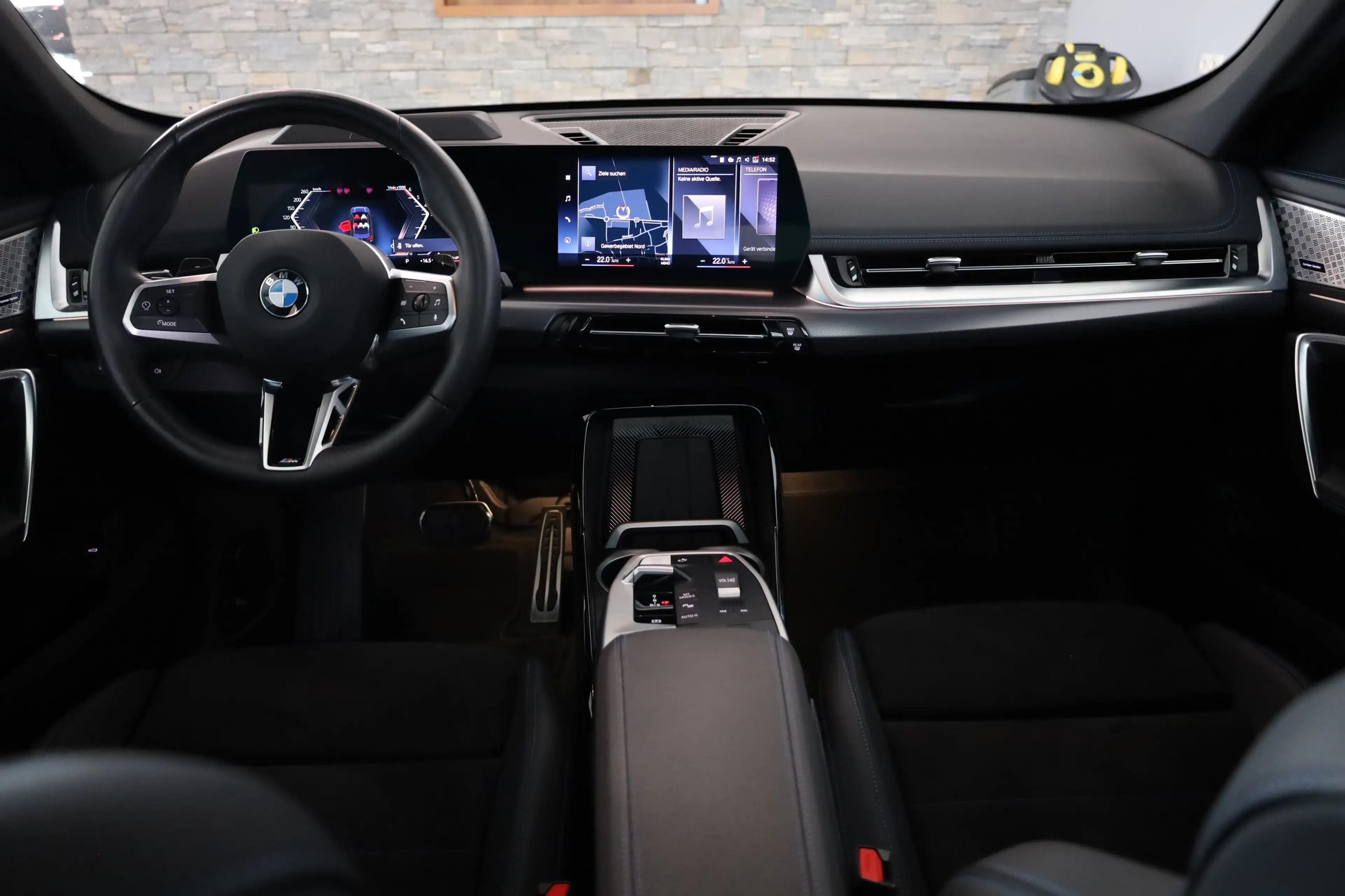 BMW X1 xDrive23d 48V  M Sportpaket Head-Up DAB — photo 8