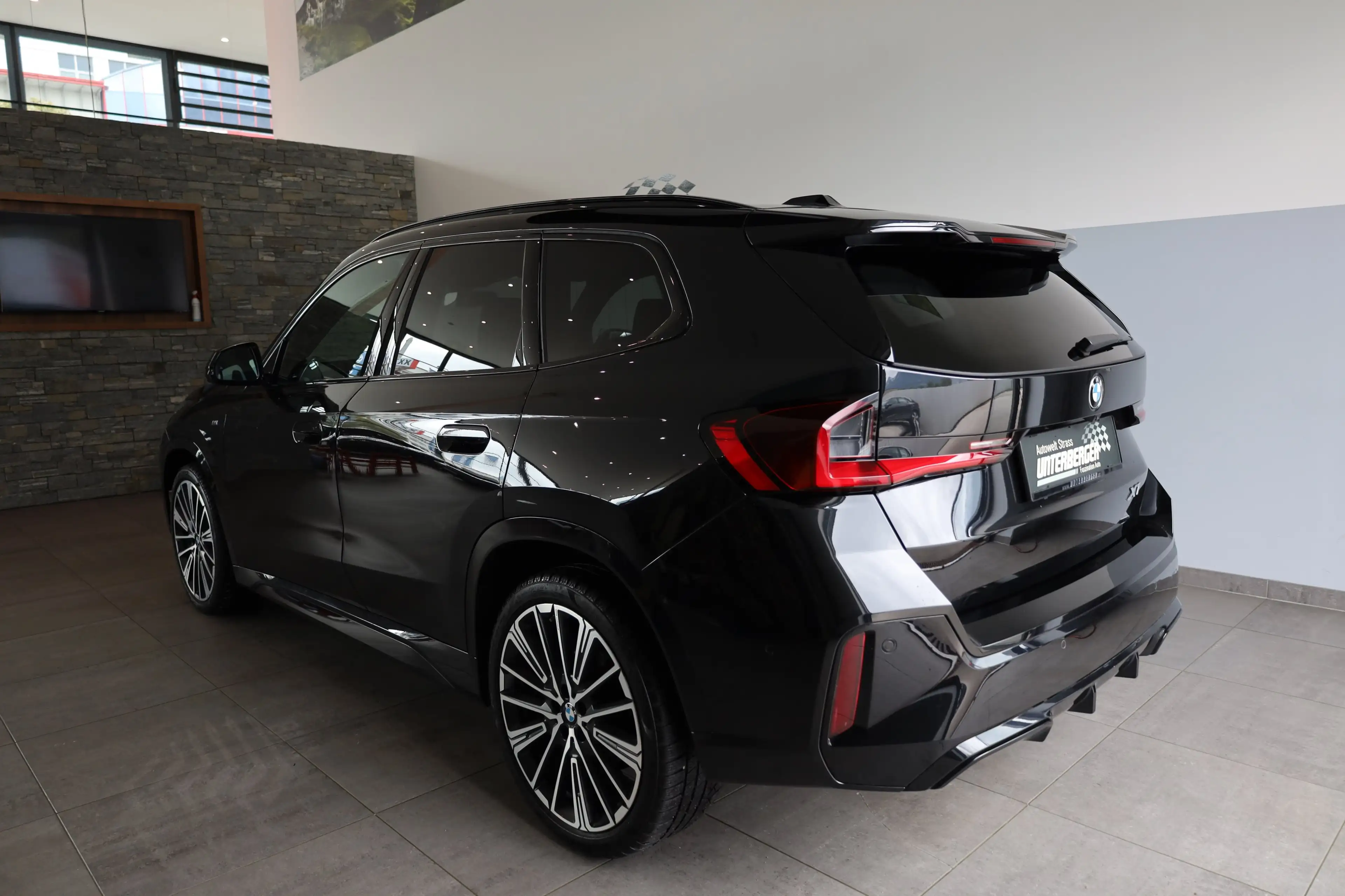 BMW X1 xDrive23d 48V  M Sportpaket Head-Up DAB — photo 3