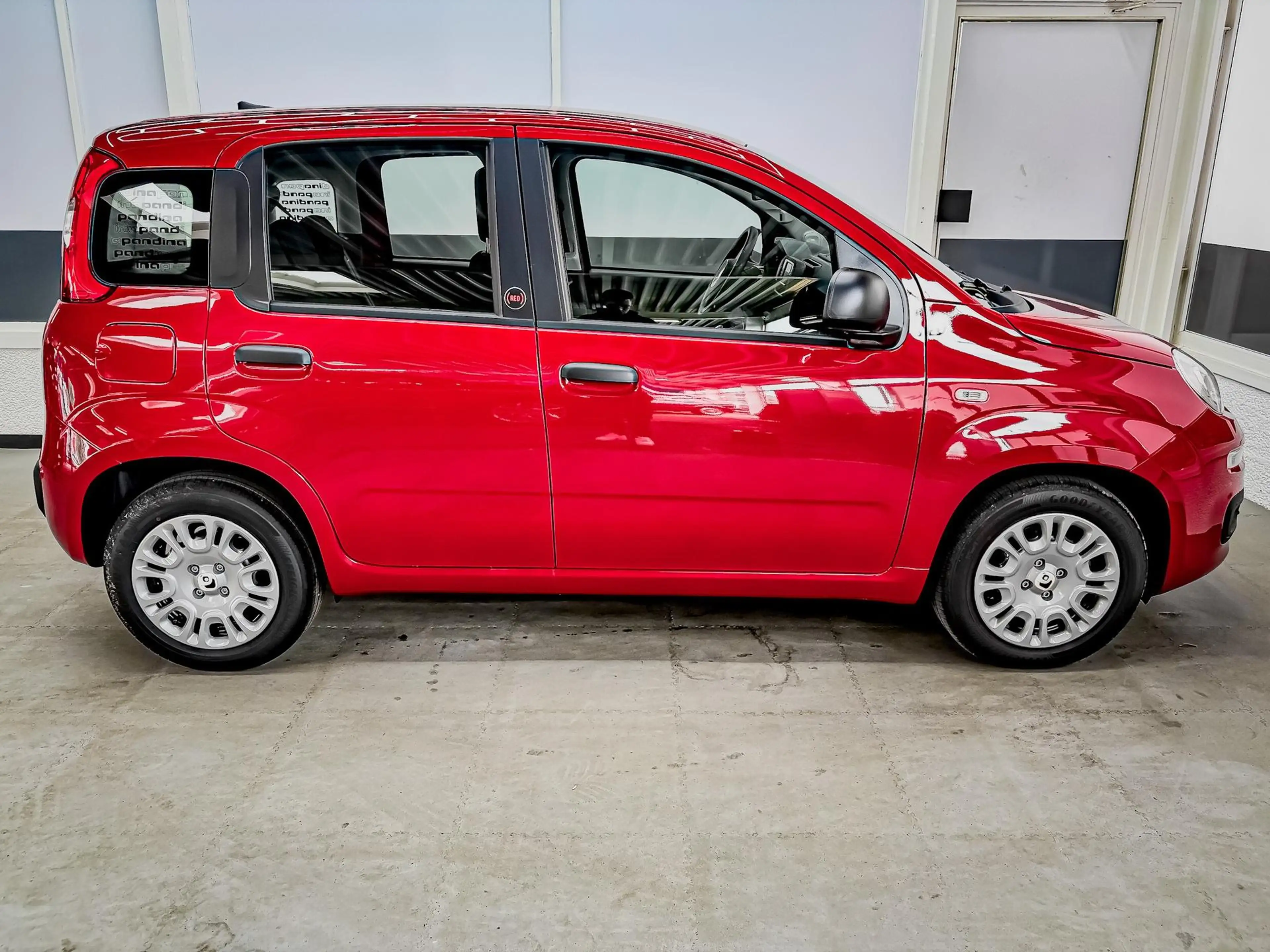 Fiat Panda PANDINA KLIMA PDC EL.PAKET 5 Kopfstützen 1.0 GS... — photo 4
