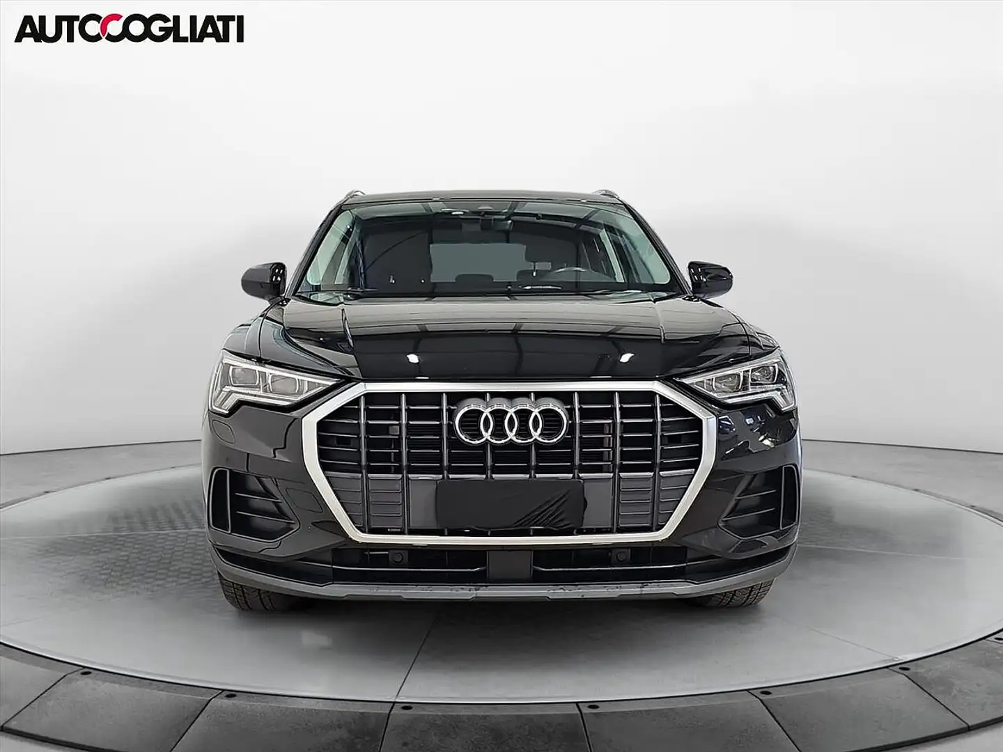 Audi Q3 45 TFSI e S TRONIC Business Nero - 2