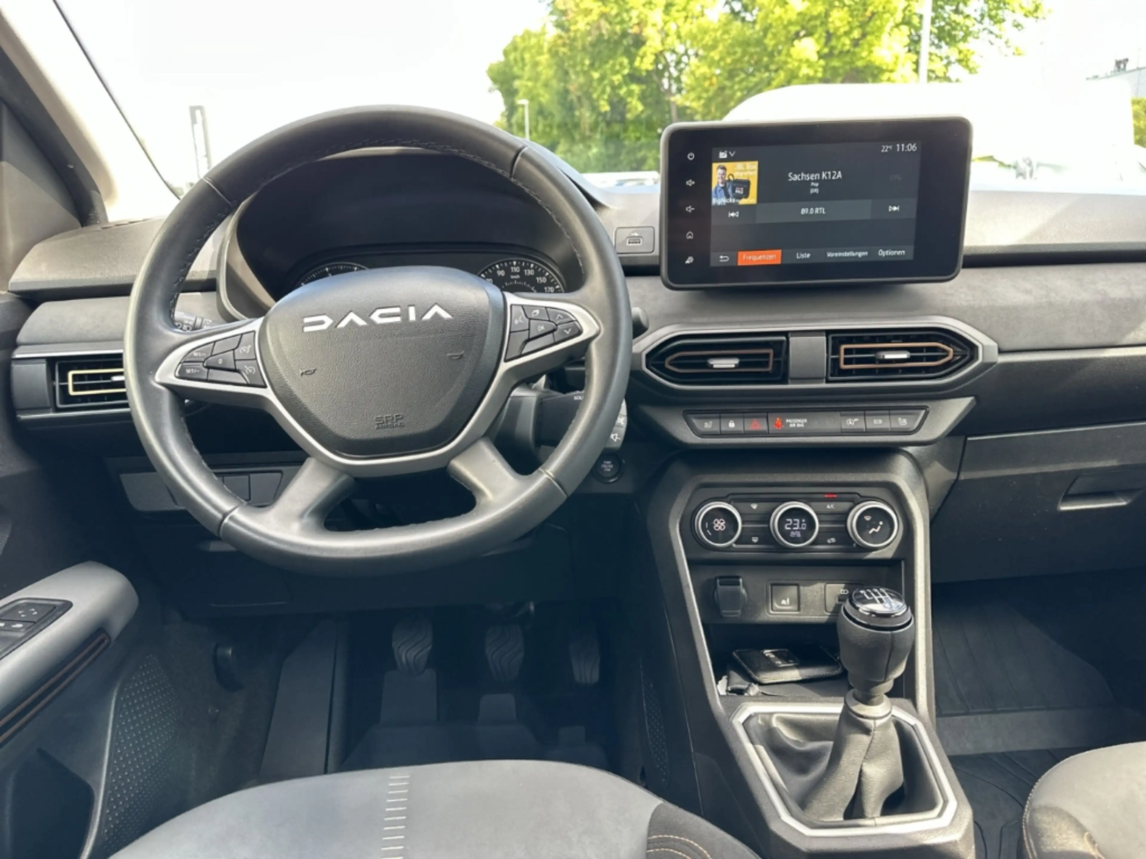 Dacia Jogger EXTREME+ TCe 100 ECO-G Extreme+ 7 SITZER — photo 15