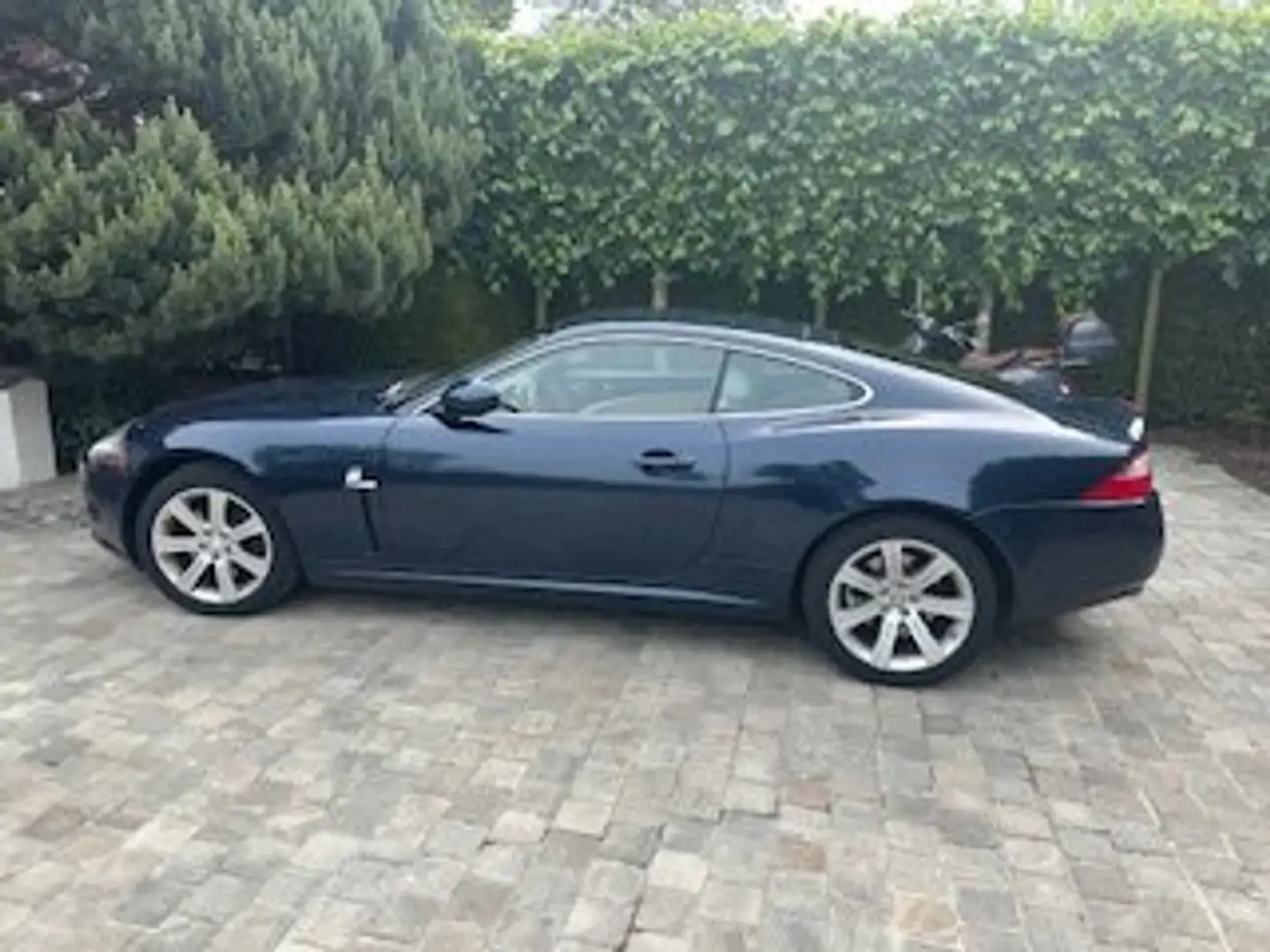 Jaguar XK XK 4.2 Coupe Modrá - 1