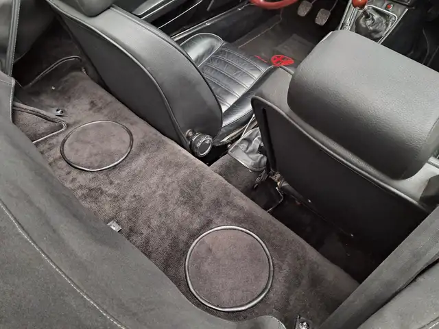 Alfa Romeo Spider view 4