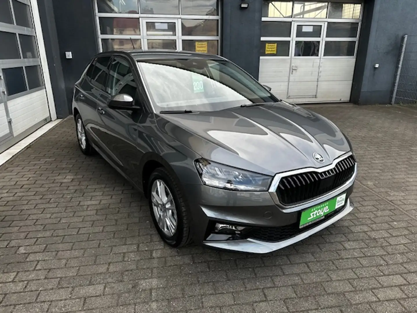 Skoda Fabia Selection 1,0 DSG 5 JAHRE GARANTIE, KAM Gris - 2