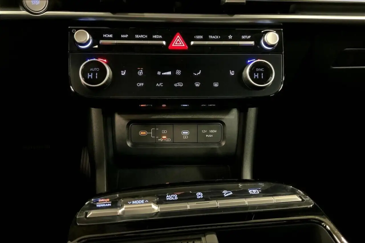 Hyundai TUCSON снимка Hyundai TUCSON
