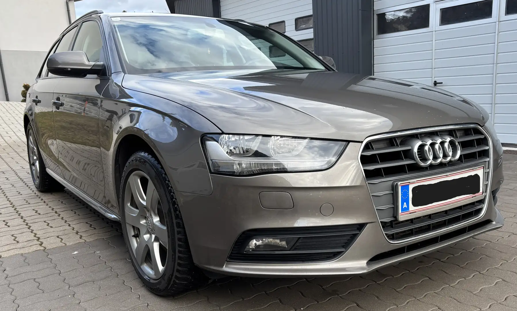 Audi A4 A4 Avant 2,0 TDI Aut. Grau - 1