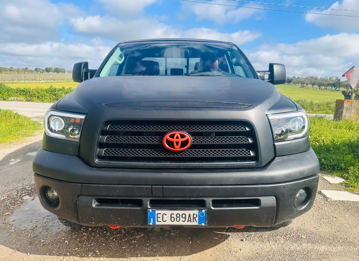 Toyota Tundra SR5 Schwarz - 1