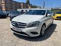 Mercedes-Benz A 180 Urban Bi-Xenon Navi PDC Klima Sitzheizung Weiß - thumbnail 3