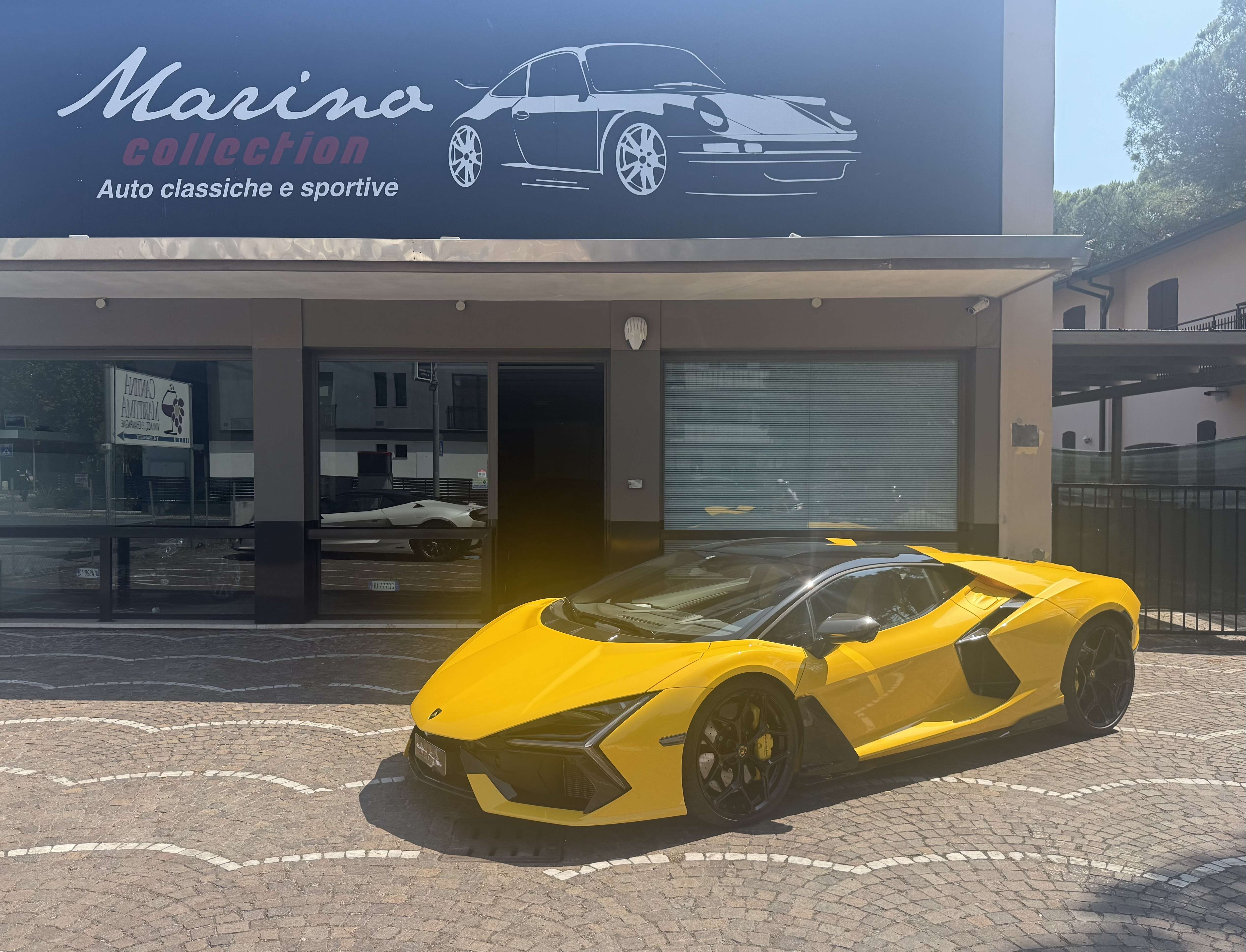 Lamborghini Revuelto