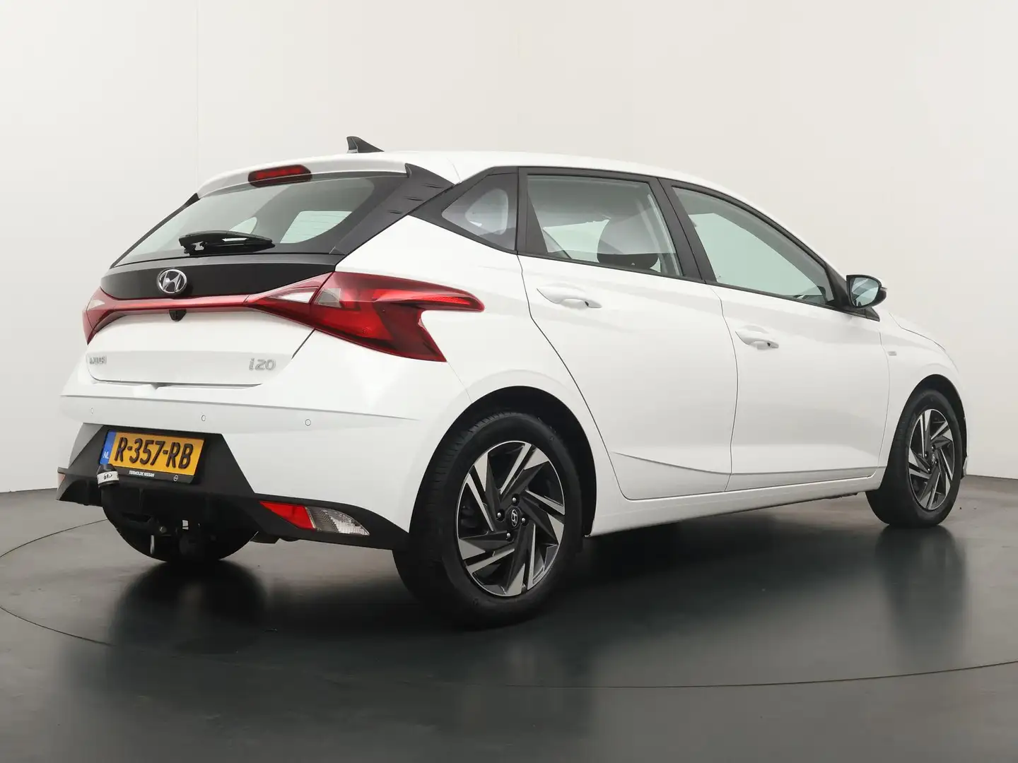 Hyundai i20 1.0 T-GDI Comfort Smart | Trekhaak | Navigatie | P Wit - 2