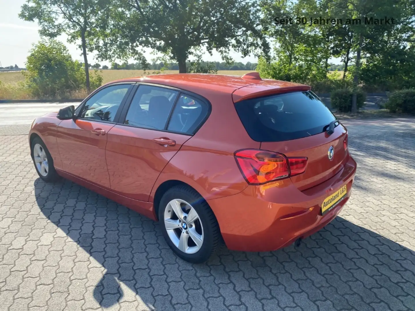BMW 118 i, PDC, LED - Tagfahrlicht, Klima, 2. Hand, Orange - 2
