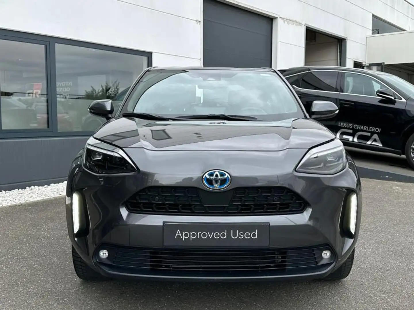 Toyota Yaris Cross Dynamic Plus Zwart - 2
