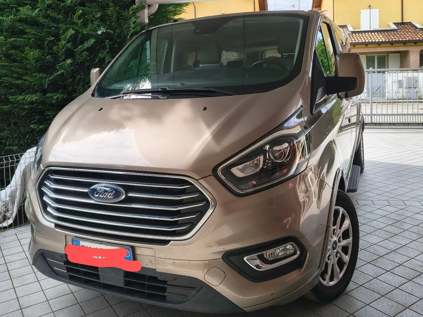 Ford Tourneo Custom Titanium - 1