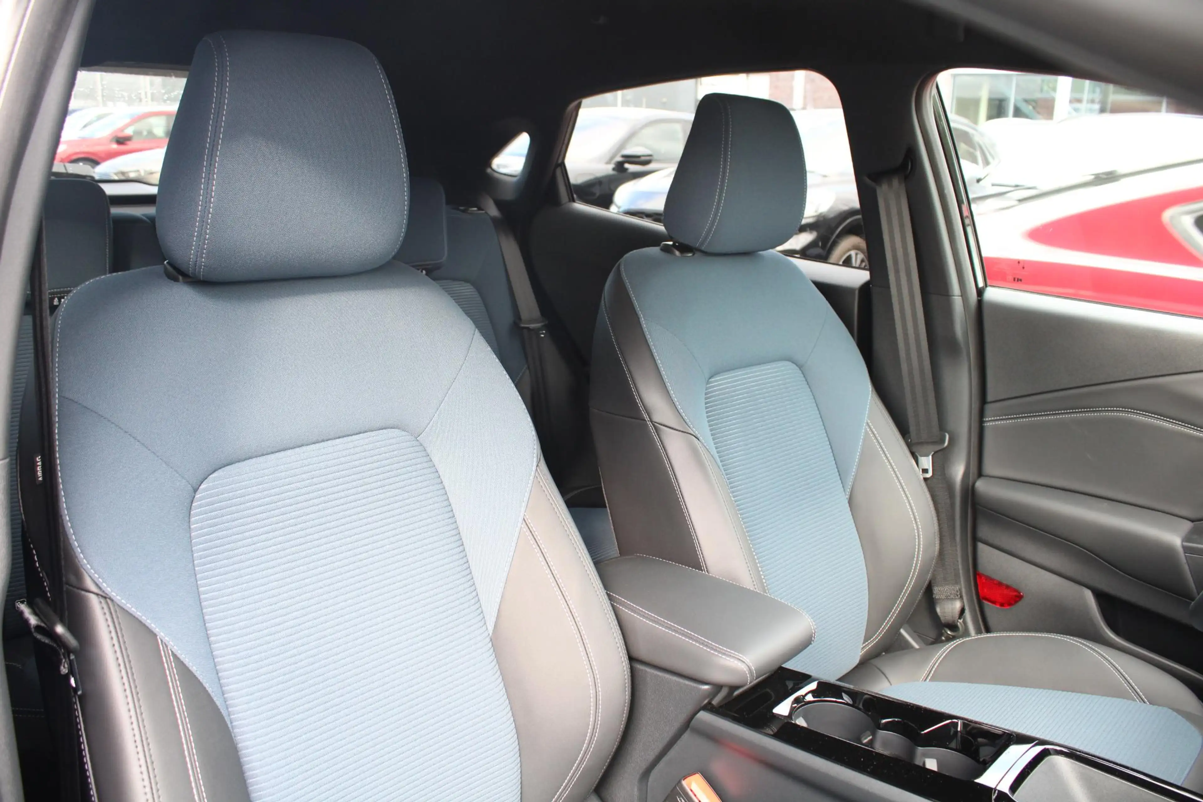 Ford Puma Gen-E BlueCruise Edition 47 kWh 168pk | Winterpakket | A — photo 14