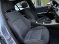 BMW 320 i Lim. M Sportpaket/1HAND/S-HEFT/53Tkm/S-DACH/PDC Blauw - thumbnail 8
