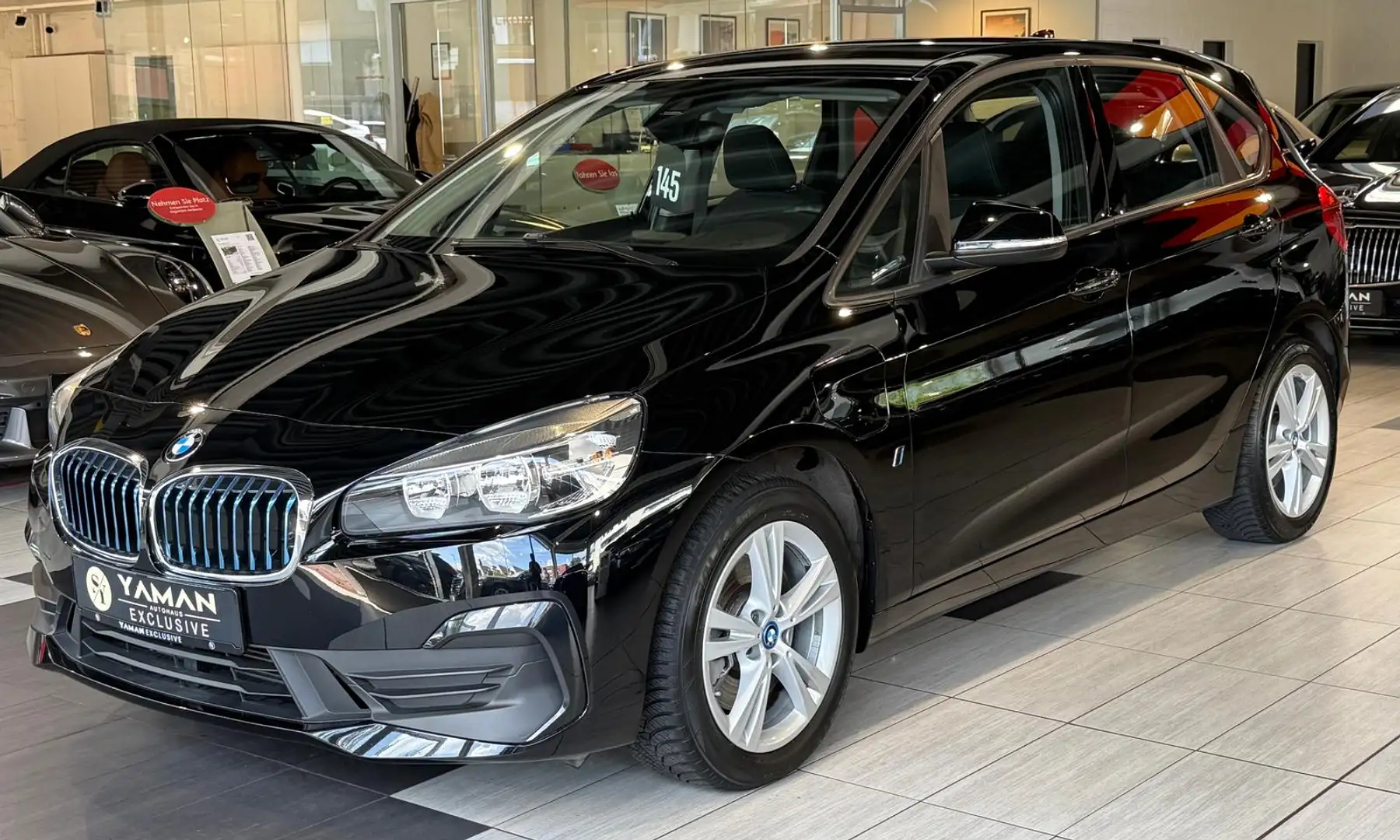 BMW 225 xe Active Tourer Advantage Navi Чорний - 1