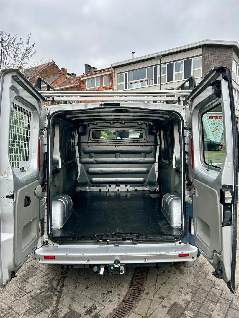 Opel Vivaro Double Cabine, 2.0 CDTI, Clim., Radar de Recul  Gris - 2