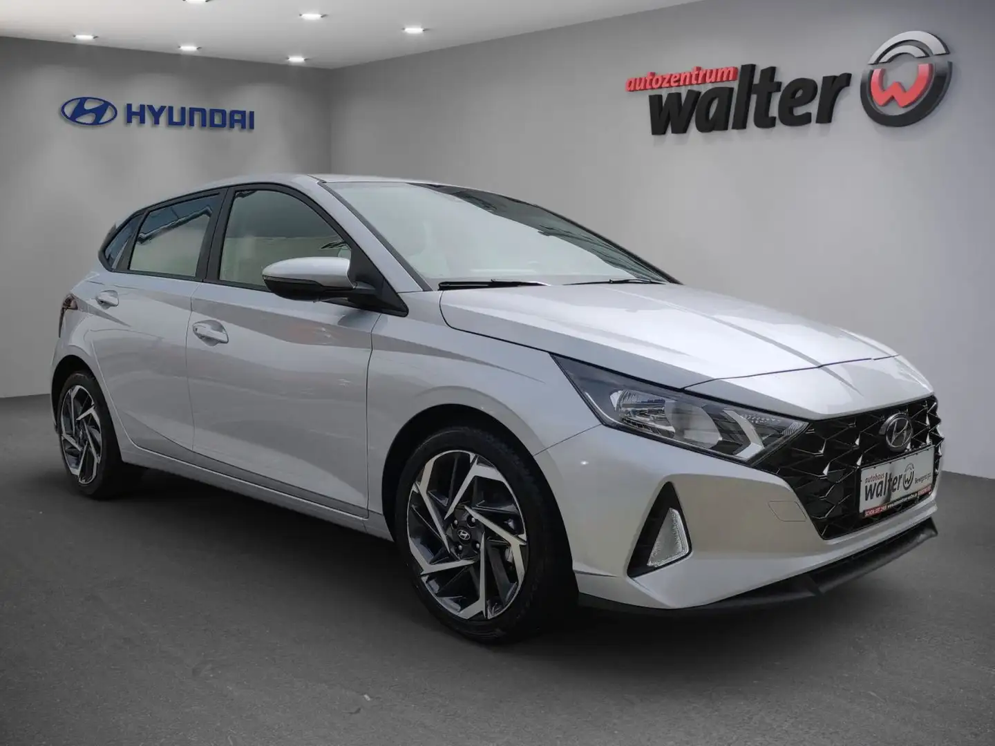 Hyundai i20 1.0L Trend, Navigation, Sitzheizung vorne + Argent - 2
