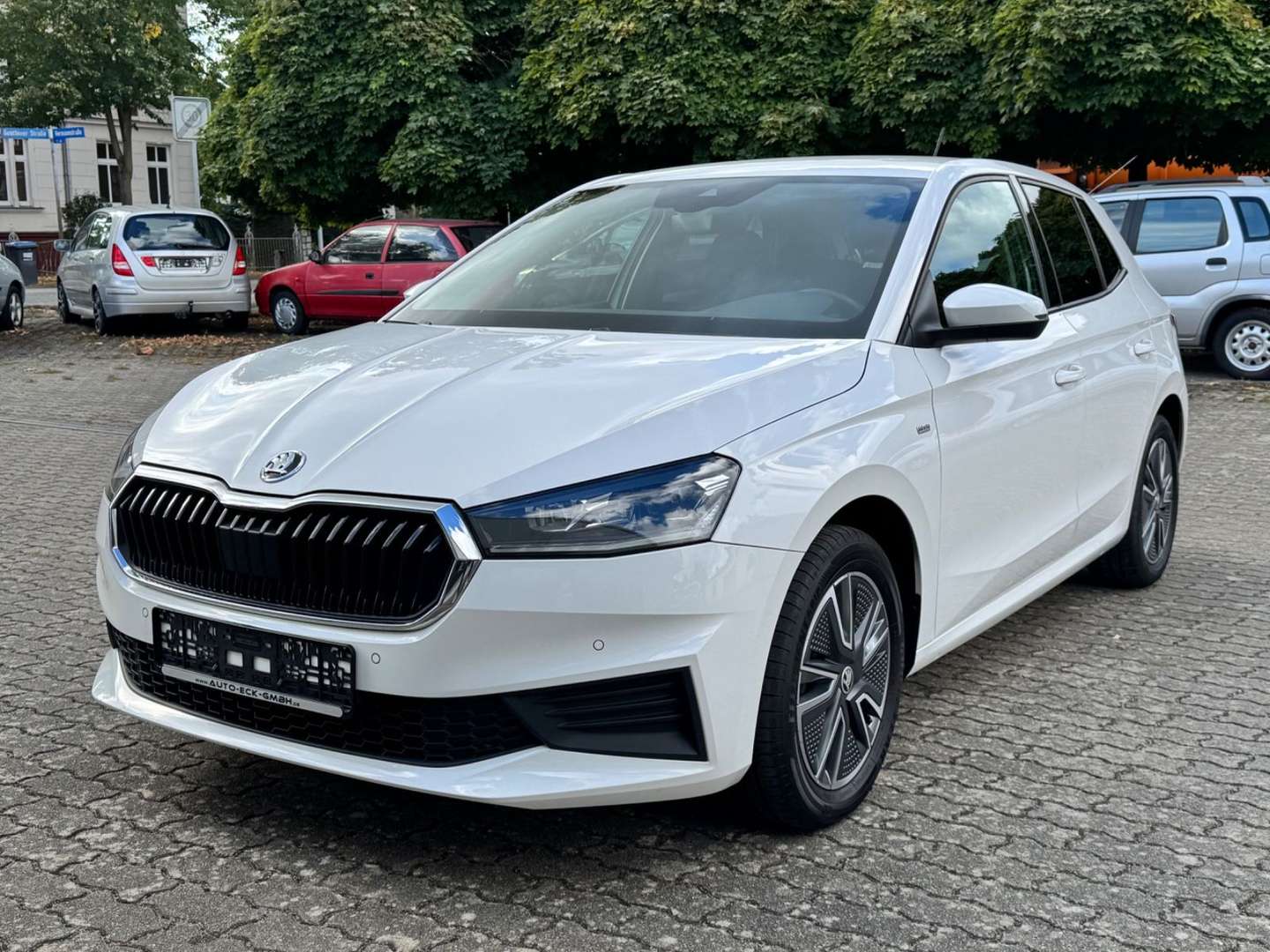 Skoda Fabia nuo 230 €/ mėn Benzinas 2023m. Hečbekas Mechaninė